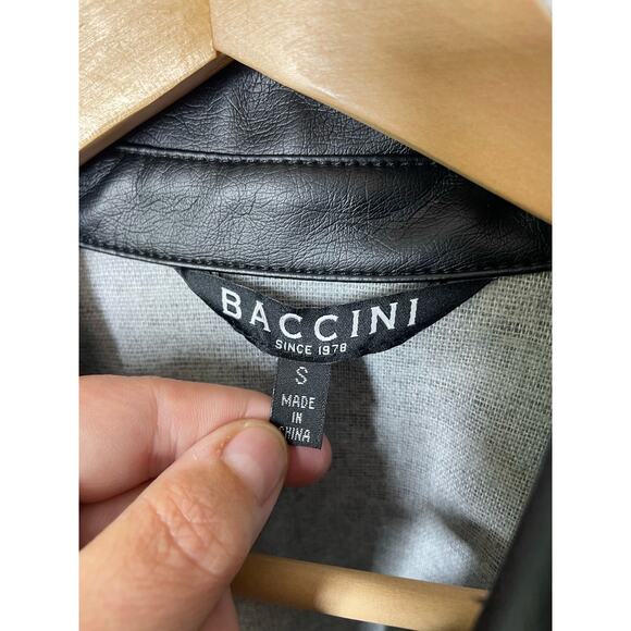 Baccini Womens Vegan Faux Leather Snap Down Shirt Shacket Size Small Black Goth - Picture 4 of 7